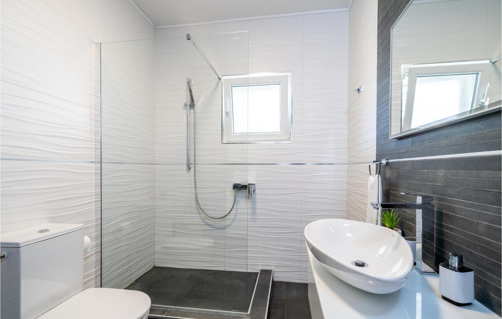 Gorgeous Home In Janjina With Sauna Kültér fotó